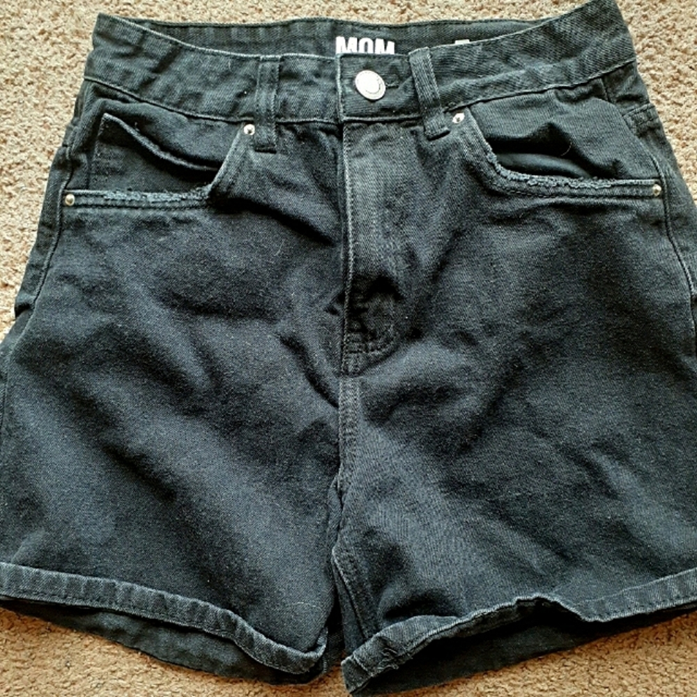 Vintage High Rise Black Shorts